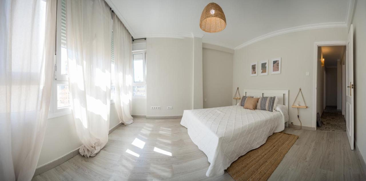 Playa Victoria Ha Apartment Cádiz Eksteriør billede